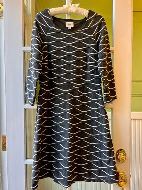 ECI Grey Textured Dress with White Wave Pattern or Basket Weave Pattern